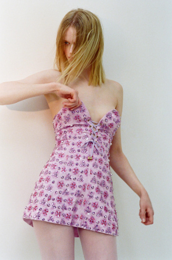 Fotoservizio/SS 2024/WOMEN/PRESENTAZIONE/DES_PHEMMES/DP2/9