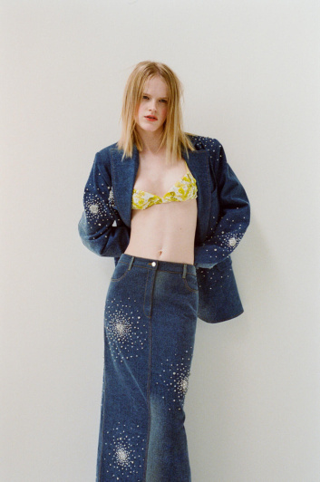 Fotoservizio/SS 2024/WOMEN/PRESENTAZIONE/DES_PHEMMES/DP2/21