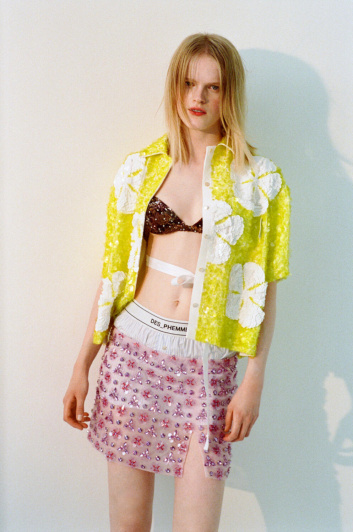Fotoservizio/SS 2024/WOMEN/PRESENTAZIONE/DES_PHEMMES/DP2/17