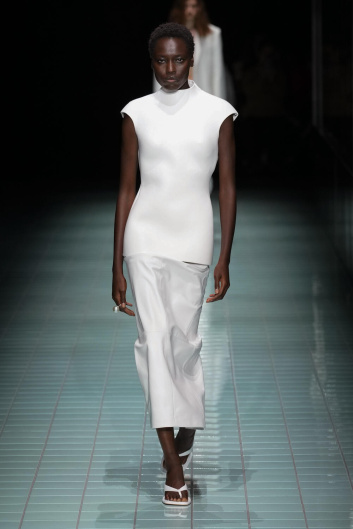Fotoservizio/SS 2024/WOMEN/SFILATA/SPORTMAX/DP2/7