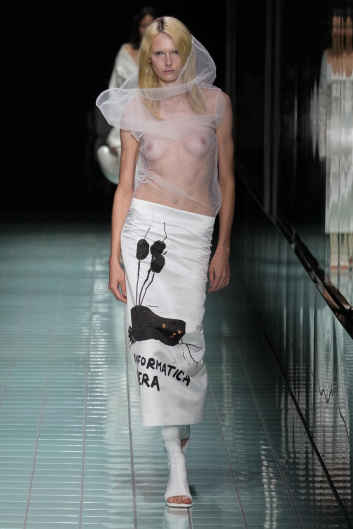 Fotoservizio/SS 2024/WOMEN/SFILATA/SPORTMAX/DP2/3