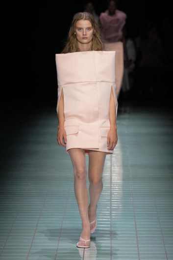 Fotoservizio/SS 2024/WOMEN/SFILATA/SPORTMAX/DP2/9