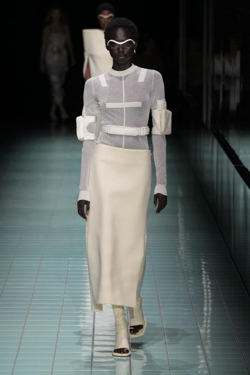 Fotoservizio/SS 2024/WOMEN/SFILATA/SPORTMAX/DP2/5