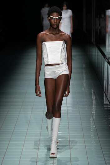 Fotoservizio/SS 2024/WOMEN/SFILATA/SPORTMAX/DP2/22
