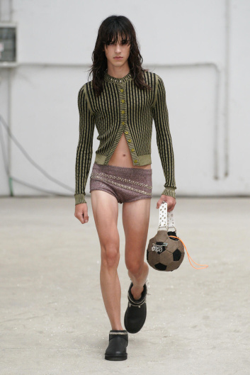 Fotoservizio/SS 2024/WOMEN/SFILATA/CORMIO/DP2/2