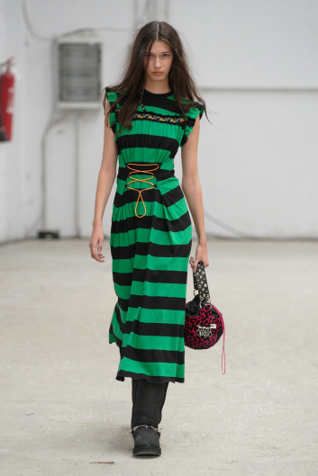 Fotoservizio/SS 2024/WOMEN/SFILATA/CORMIO/DP2/9