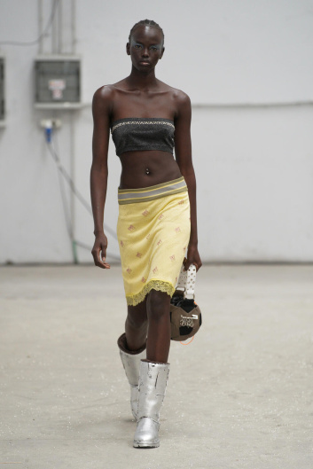 Fotoservizio/SS 2024/WOMEN/SFILATA/CORMIO/DP2/4