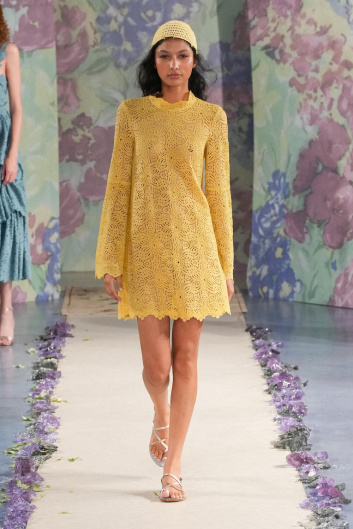 Fotoservizio/SS 2024/WOMEN/SFILATA/LUISA BECCARIA/DP2/35