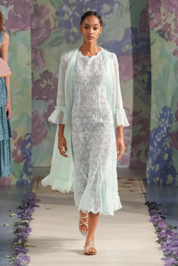 Fotoservizio/SS 2024/WOMEN/SFILATA/LUISA BECCARIA/DP2/41