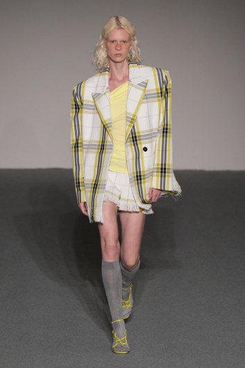 Fotoservizio/SS 2024/WOMEN/SFILATA/MSGM/DP2/0