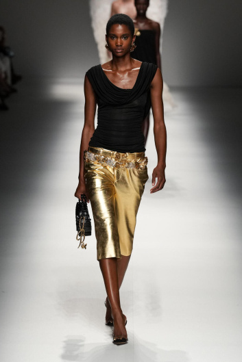 Fotoservizio/SS 2024/WOMEN/SFILATA/BLUMARINE/DP2/5