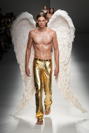 Fotoservizio/SS 2024/WOMEN/SFILATA/BLUMARINE/DP2/7