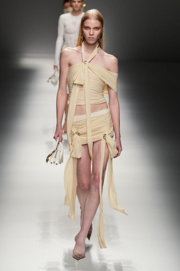 Fotoservizio/SS 2024/WOMEN/SFILATA/BLUMARINE/DP2/22