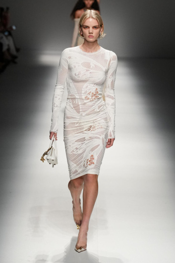Fotoservizio/SS 2024/WOMEN/SFILATA/BLUMARINE/DP2/23