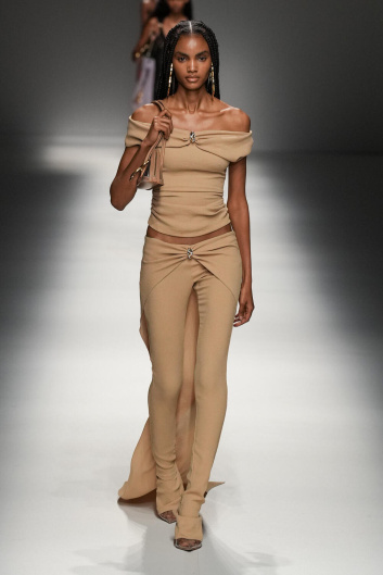 Fotoservizio/SS 2024/WOMEN/SFILATA/BLUMARINE/DP2/18