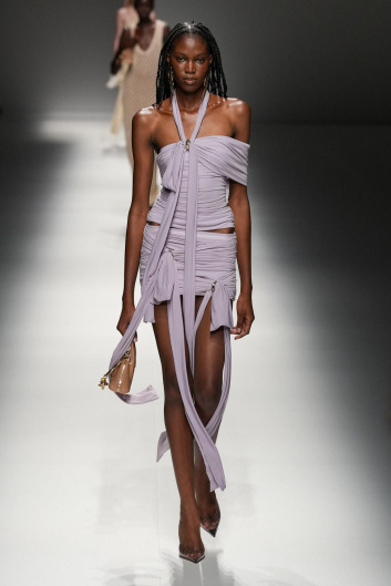 Fotoservizio/SS 2024/WOMEN/SFILATA/BLUMARINE/DP2/20