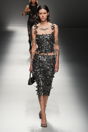 Fotoservizio/SS 2024/WOMEN/SFILATA/BLUMARINE/DP2/32
