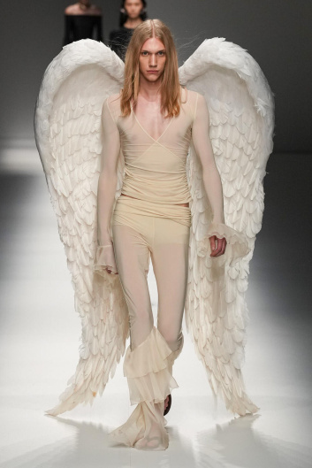 Fotoservizio/SS 2024/WOMEN/SFILATA/BLUMARINE/DP2/29