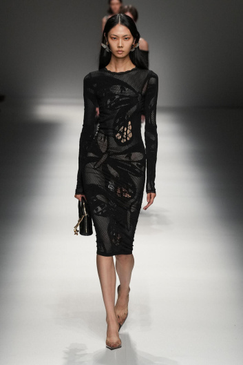 Fotoservizio/SS 2024/WOMEN/SFILATA/BLUMARINE/DP2/30