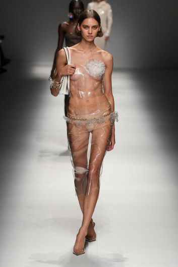 Fotoservizio/SS 2024/WOMEN/SFILATA/BLUMARINE/DP2/41
