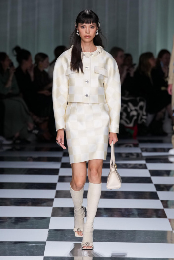 Fotoservizio/SS 2024/WOMEN/SFILATA/VERSACE/DP2/4