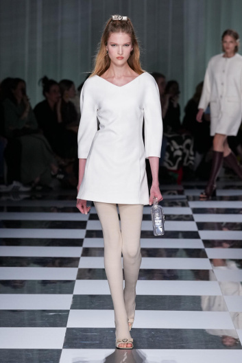 Fotoservizio/SS 2024/WOMEN/SFILATA/VERSACE/DP2/3