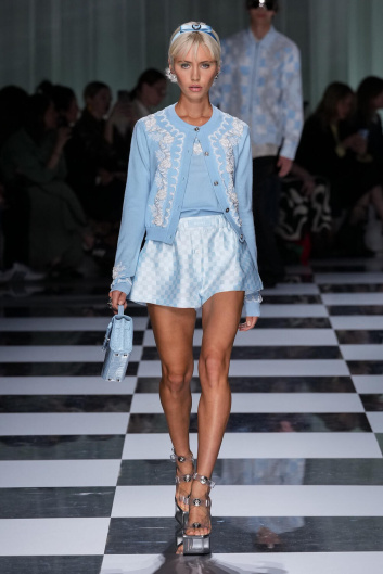 Fotoservizio/SS 2024/WOMEN/SFILATA/VERSACE/DP2/2