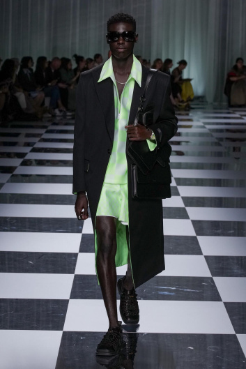 Fotoservizio/SS 2024/WOMEN/SFILATA/VERSACE/DP2/3