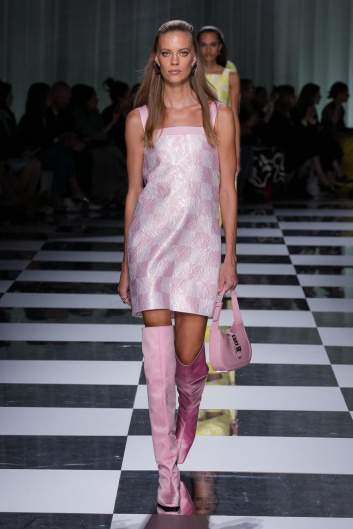 Fotoservizio/SS 2024/WOMEN/SFILATA/VERSACE/DP2/10