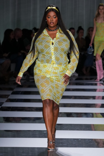Fotoservizio/SS 2024/WOMEN/SFILATA/VERSACE/DP2/10