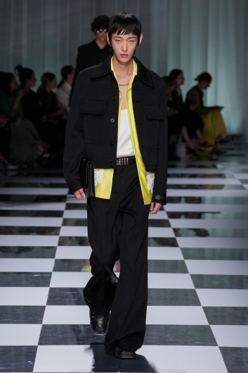 Fotoservizio/SS 2024/WOMEN/SFILATA/VERSACE/DP2/1