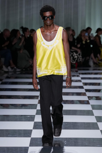 Fotoservizio/SS 2024/WOMEN/SFILATA/VERSACE/DP2/3