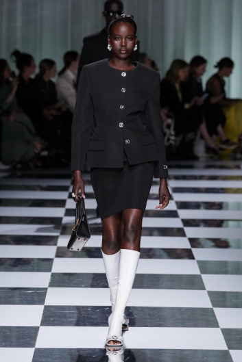 Fotoservizio/SS 2024/WOMEN/SFILATA/VERSACE/DP2/4