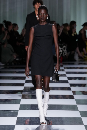 Fotoservizio/SS 2024/WOMEN/SFILATA/VERSACE/DP2/6