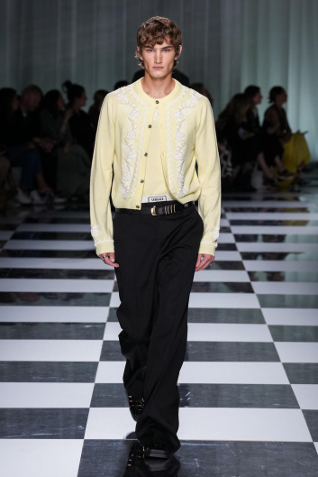 Fotoservizio/SS 2024/WOMEN/SFILATA/VERSACE/DP2/0
