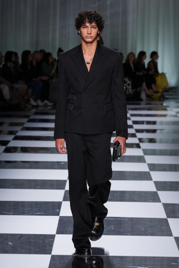 Fotoservizio/SS 2024/WOMEN/SFILATA/VERSACE/DP2/7