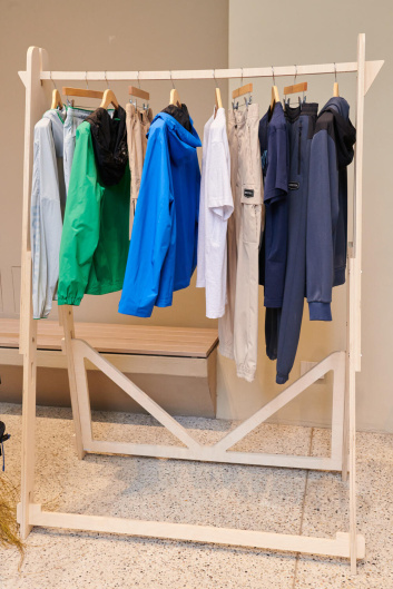 Fotoservizio/SS 2024/WOMEN/PRESENTAZIONE/DUVETICA/DP2/3