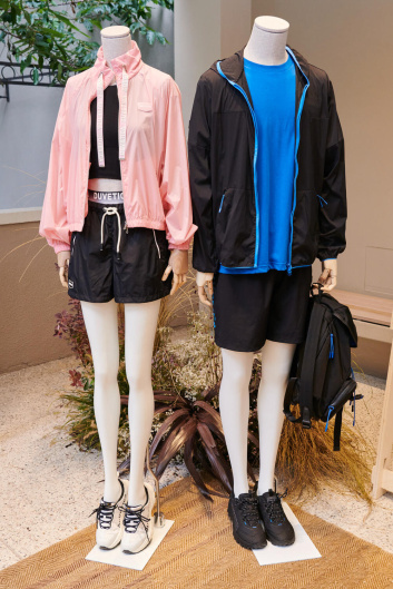 Fotoservizio/SS 2024/WOMEN/PRESENTAZIONE/DUVETICA/DP2/6