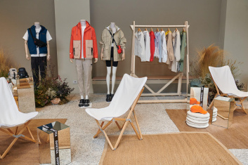 Fotoservizio/SS 2024/WOMEN/PRESENTAZIONE/DUVETICA/DP2/1