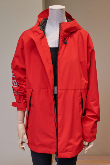 Fotoservizio/SS 2024/WOMEN/PRESENTAZIONE/DUVETICA/DP2/19