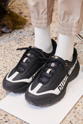 Fotoservizio/SS 2024/WOMEN/PRESENTAZIONE/DUVETICA/DP2/34