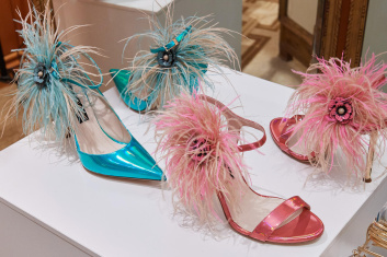 Fotoservizio/SS 2024/WOMEN/PRESENTAZIONE/MARIO VALENTINO/DP2/13