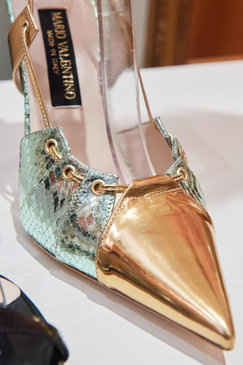Fotoservizio/SS 2024/WOMEN/PRESENTAZIONE/MARIO VALENTINO/DP2/16