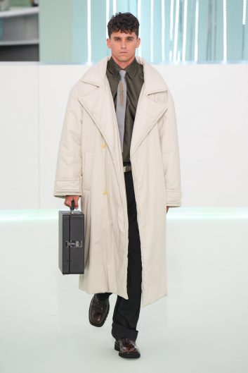 Fotoservizio/SS 2024/WOMEN/SFILATA/BOSS/DP2/9