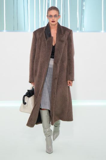 Fotoservizio/SS 2024/WOMEN/SFILATA/BOSS/DP2/7