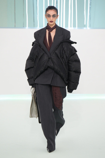 Fotoservizio/SS 2024/WOMEN/SFILATA/BOSS/DP2/9