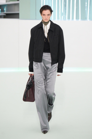 Fotoservizio/SS 2024/WOMEN/SFILATA/BOSS/DP2/16