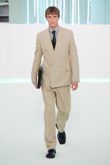 Fotoservizio/SS 2024/WOMEN/SFILATA/BOSS/DP2/5