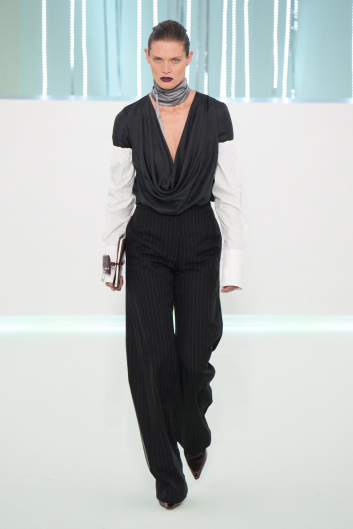 Fotoservizio/SS 2024/WOMEN/SFILATA/BOSS/DP2/7