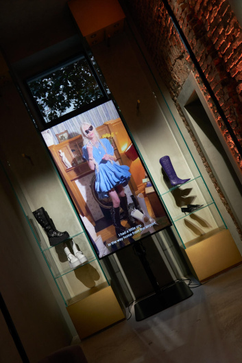 Fotoservizio/FW 23-24/WOMEN/PRESENTAZIONE/AGL/DP2/3